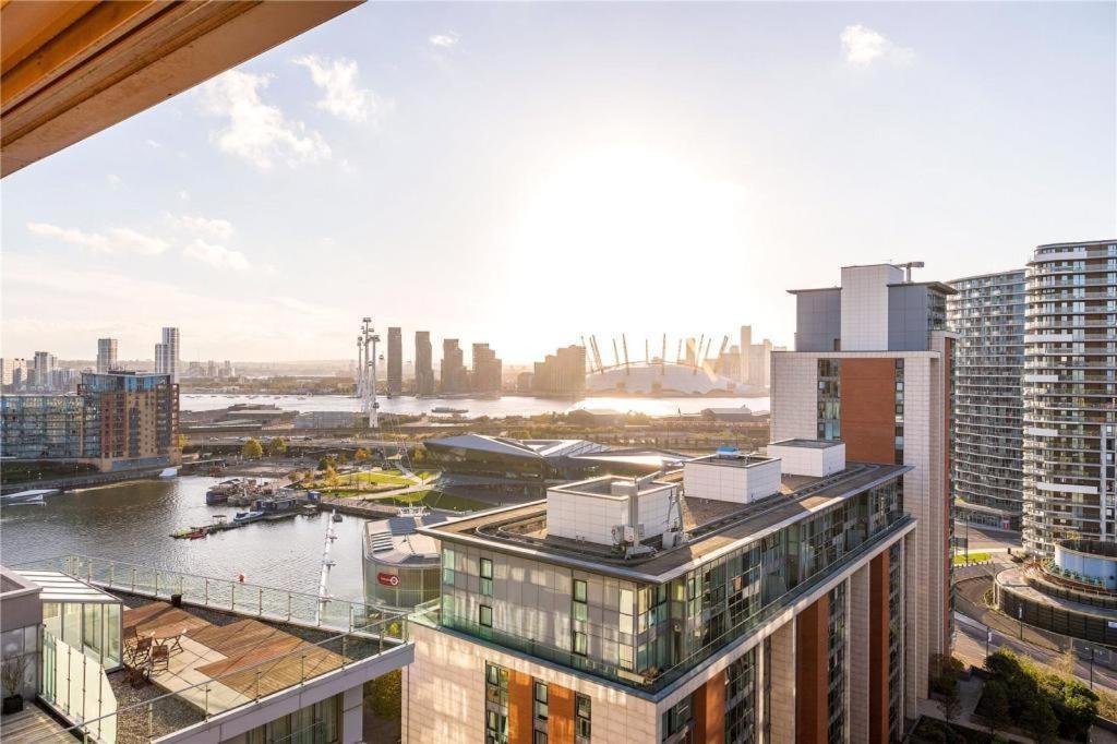 Two Bedroom Apartment - London Excel Stays Exterior foto